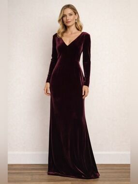Long Sleeve Velvet V-Neck Evening Dress in Burgundy